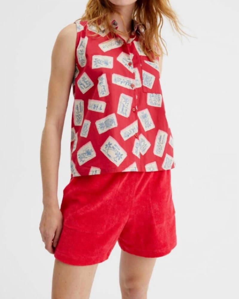 Front of a model wearing a size L Aloha Print Sleeveless Top in Red Aloha in Red Aloha by Compania Fantastica. | dia_product_style_image_id:325813